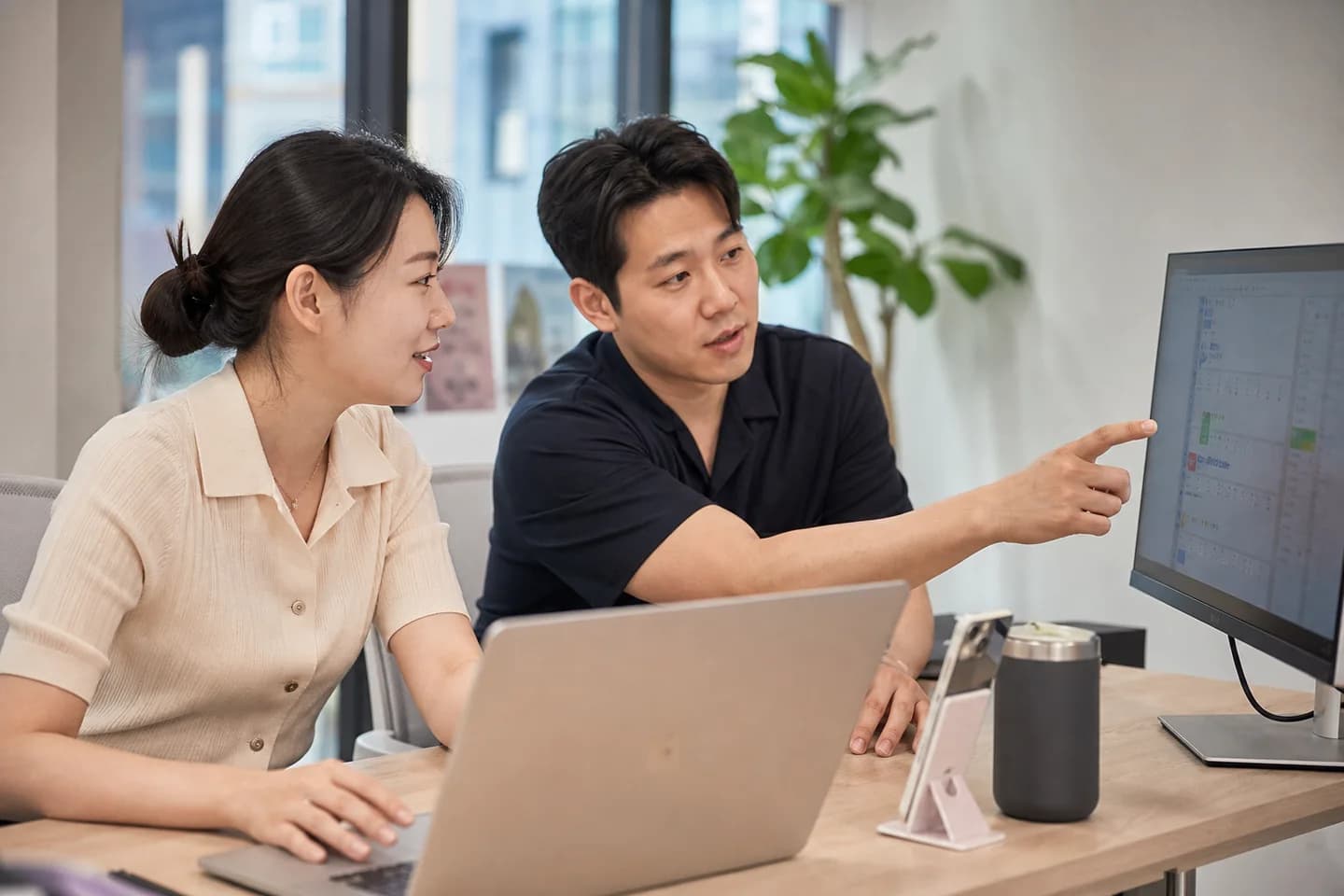 시트 업무 자동화 작업 장면 예시